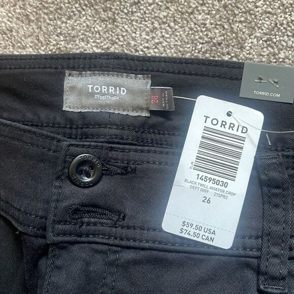 NWT Torrid Feel The Fit Black Twill Aviator Crop Pants, Plus Size 26 NEW - Picture 8 of 15